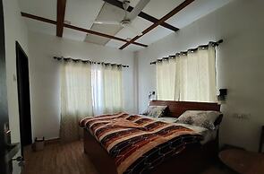 Atulya Neer Hotel
