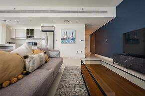 Glamorous 3BR with Marina view
