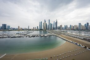 Glamorous 3BR with Marina view