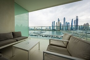 Glamorous 3BR with Marina view