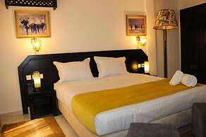 MAJOREL PEARL  Restaurant Piscine SPA