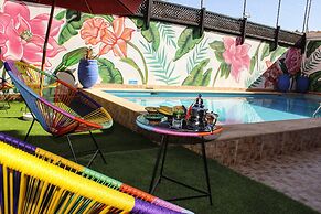 MAJOREL PEARL  Restaurant Piscine SPA