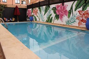 MAJOREL PEARL  Restaurant Piscine SPA