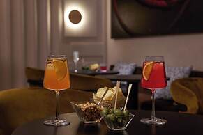 Borghese Contemporary Hotel