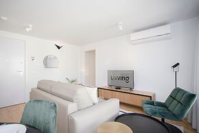 Liiiving-Modern & Glam Rooftop Apartment