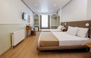 Meshk Airport hotel