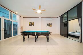 Jungceylon Villa in Patong by Lofty