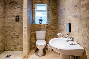 Whitstable's Beachcombers, Sleeps 10, Dog Friendly
