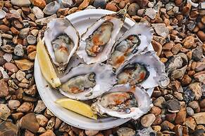 Whitstable's Beachcombers, Sleeps 10, Dog Friendly