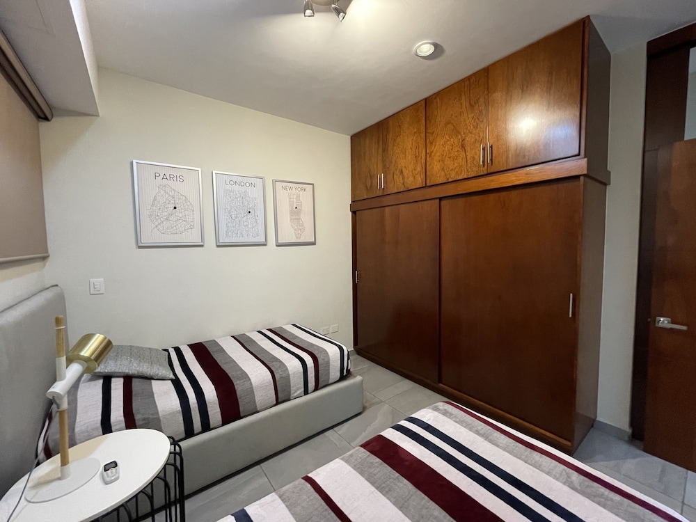 Condesa Apartments