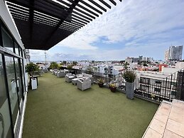 Condesa Apartments
