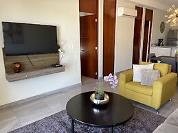 Condesa Apartments