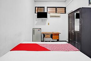 OYO Life 90791 Royale Margorejo