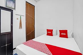 OYO Life 90791 Royale Margorejo