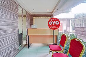 OYO Life 90791 Royale Margorejo