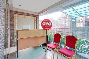 OYO Life 90791 Royale Margorejo