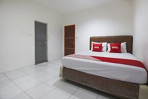 OYO 3872 Wisma Family