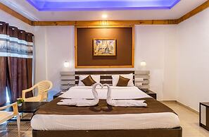 Saga Resort