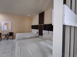 Hotel O Subur