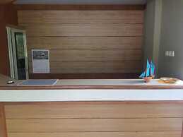Hotel O Subur