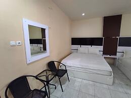 Hotel O Subur