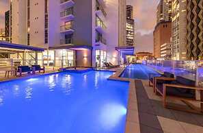 S&P Apartments - Festival