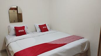 Hotel O C16 Siwalankerto Syariah