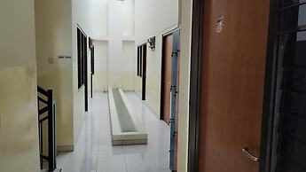 Hotel O C16 Siwalankerto Syariah
