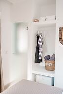 Ble Kythnos Suites