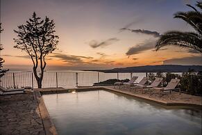 360° Luxury Residences