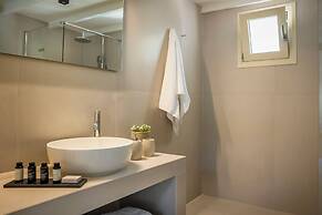 360° Luxury Residences