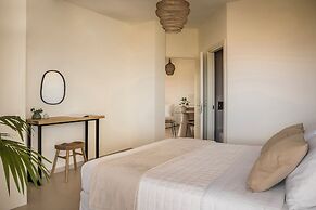 360° Luxury Residences