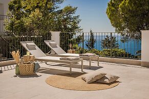 360° Luxury Residences