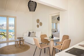 360° Luxury Residences