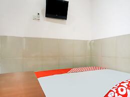 OYO 91316 Hh Guest House Makassar