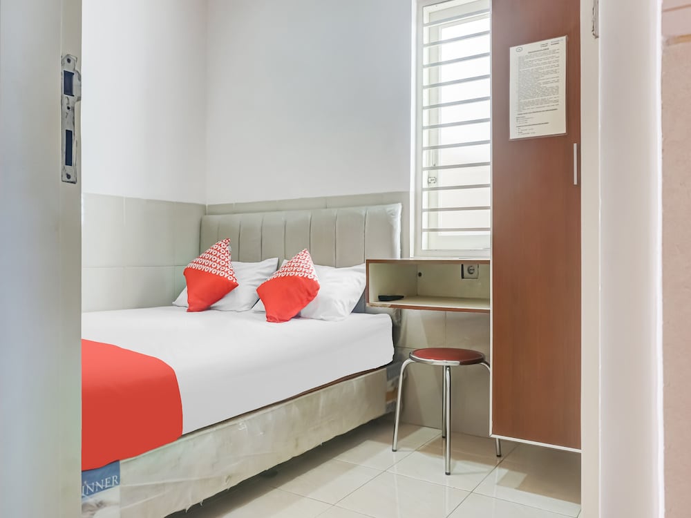 OYO 91316 Hh Guest House Makassar