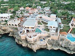 Begona Cliff Hotel