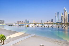Sunrise Bay - Ultra Luxury Emaar Beachfront - Private Beach and Pool