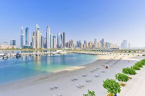 Sunrise Bay - Ultra Luxury Emaar Beachfront - Private Beach and Pool
