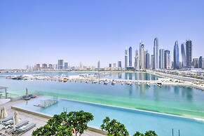 Sunrise Bay - Ultra Luxury Emaar Beachfront - Private Beach and Pool
