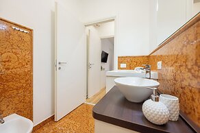 Debora's Flat