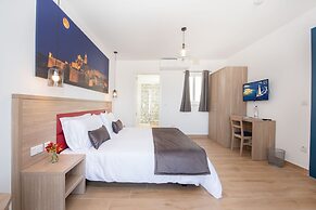 Georges Boutique Living