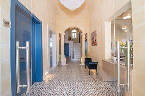 Georges Boutique Living