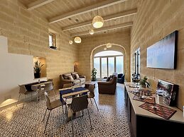 Georges Boutique Living