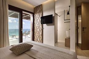 Melitina - Beautiful Waterfront 3 bed Room Villa