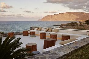 Melitina - Beautiful Waterfront 3 bed Room Villa