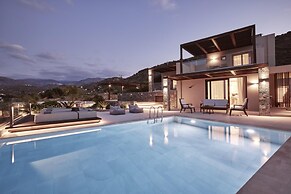 Melitina - Beautiful Waterfront 3 bed Room Villa