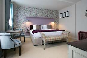 The Farmhouse at Mackworth