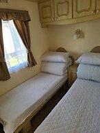 Caravan for Rent Coral Beach R2v7 Ingoldmells
