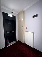 Headman Hotel